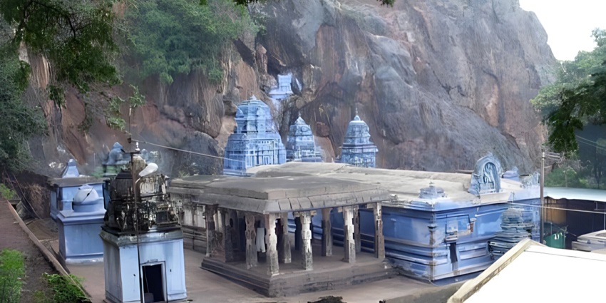 An image of the Theerthamalai Temple, nestled in serene surroundings.