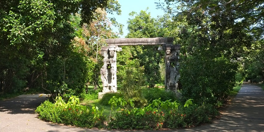 Trekking in Chennai features historical buildings promoting spiritual exploration.