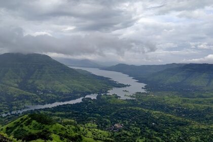 A panoramic view of a lush green landscape from Mahabaleshwar in Satara, Maharashtra