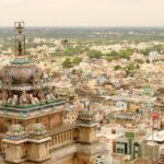 Tiruchirappalli Fort offers historical insights and stunning architectural magnificence