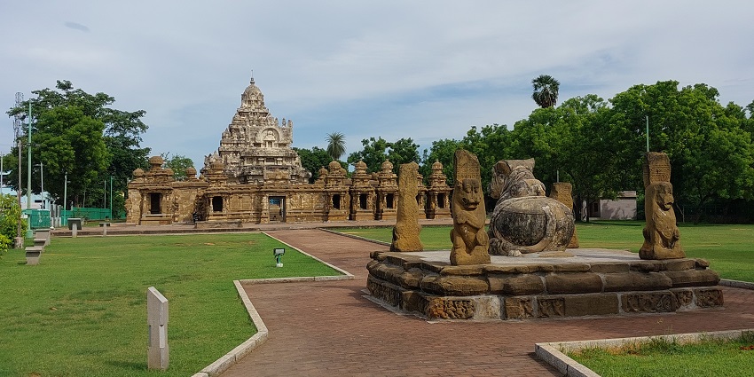 Tirukkalukundram Temple in ECR, offers a scenic hilltop view for travellers