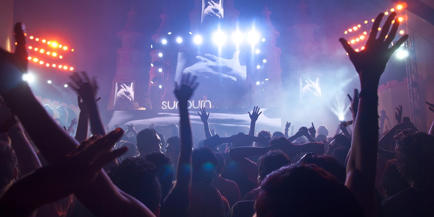 Feel the beats, electrify the crowd and enjoy the club at its best.