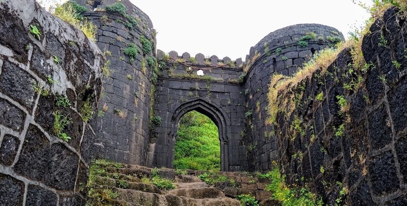 A view of a famous tourist attraction exuding historical significance in Maharashtra.