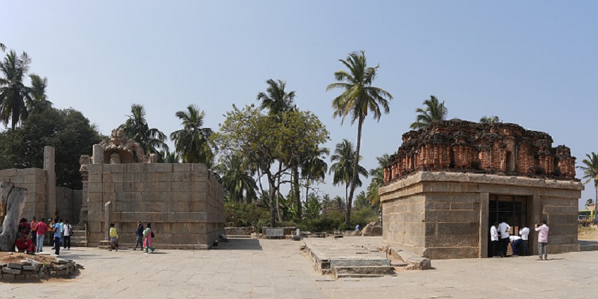 Panoramic view of the Toravi Narasimha Temple, one of the places to visit in Vijaypura