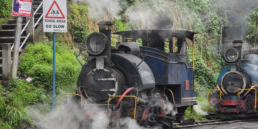 A picture of the Nilgiri Mountain Railway train showing the best things to do in Coonoor