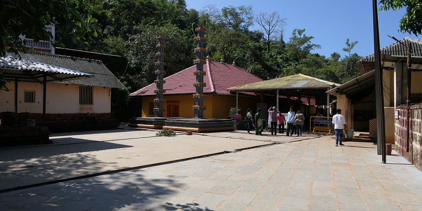 Inside the courtyard of shree Harihareshwar temple