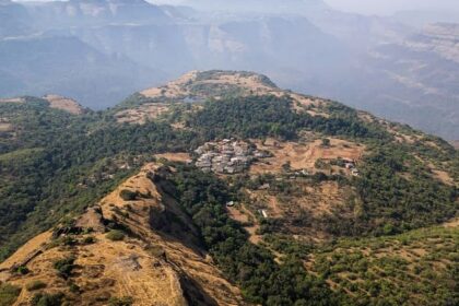 An image of a Rajmachi Fort which is one of the famous places for trekking in Pune.