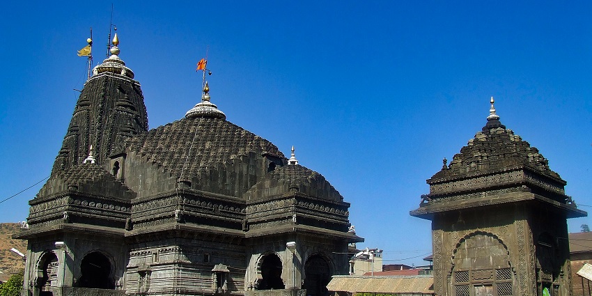The Trimbakeshwar Shiva Temple, a popular place near Dhodap Fort, showcases intricate architecture