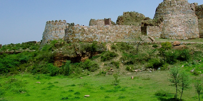 Tughlaqabad Fort is a massive fortification of the 14th century still standing upright.
