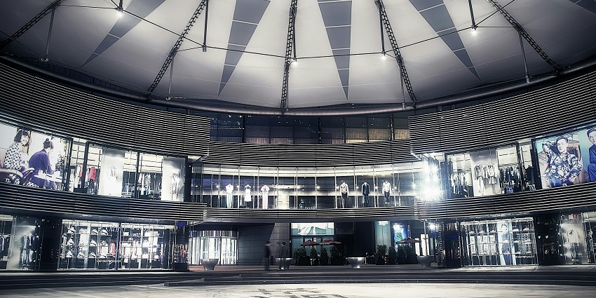 Tuli Mall is a premier shopping destination in Nagpur for variety.