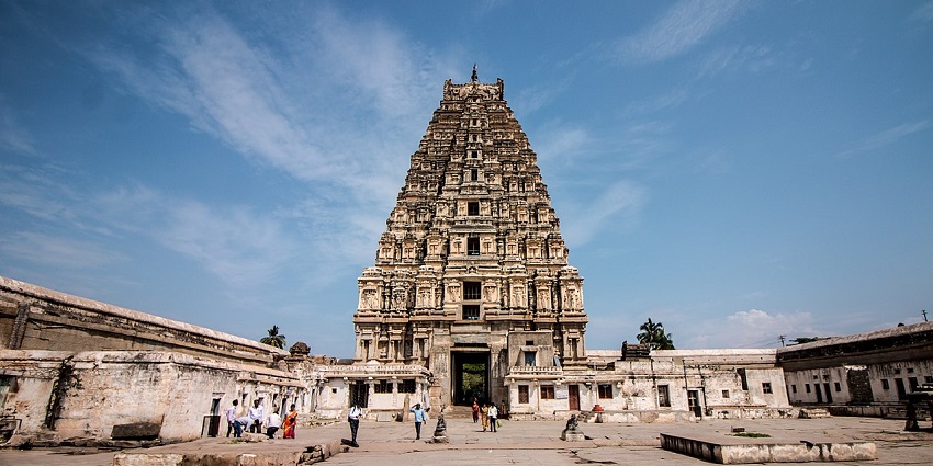 Places to visit near Bangalore in January feature Tumkur with temples, gardens, and cultural heritage.