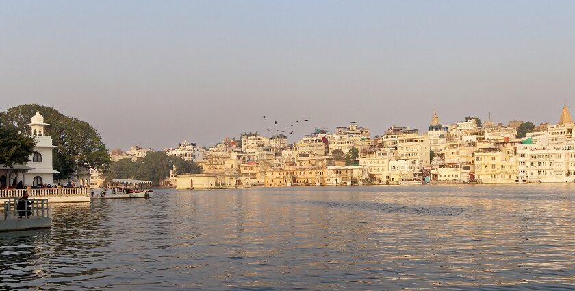 A serene and simple view of Lake Pichola in Udaipur, showcasing its spiritual heritage of Udaipur Temples.