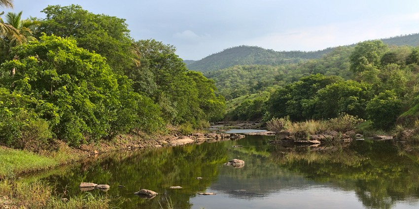 Ulhas River, a spot near Ulhasnagar, one of the popular tourist attractions in the area.