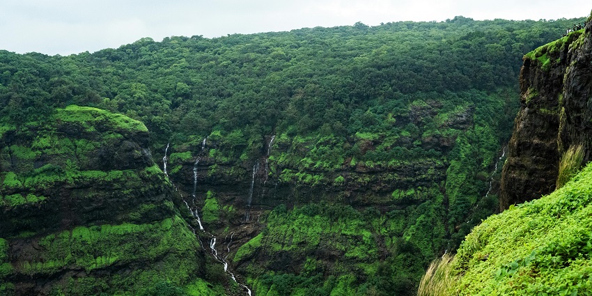 Panoramic image of the beautiful valley in Maharashtra, one of the best places to visit in kalyan