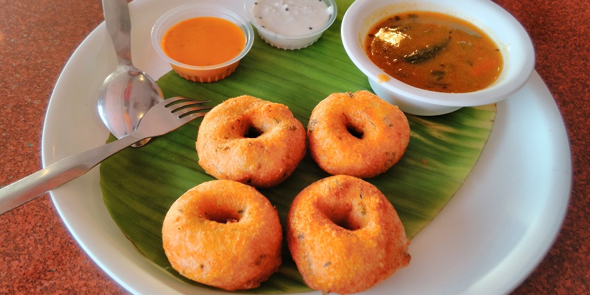 Vada offers a fulfilling meal, as it is served with coconut chutney and spicy sambhar curry