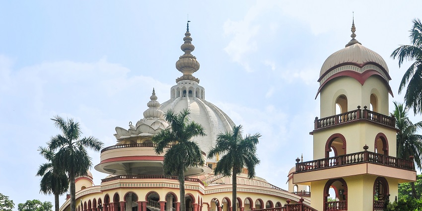 The image of Vallimalai Subramanyar Temple showcasing Vellore’s architectural splendour.