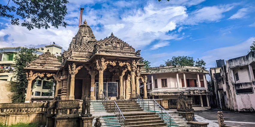 An image of Vardhaman Jain Agam Tirth.
