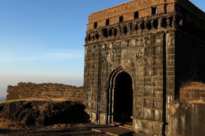 Vardhangad Fort, the historic hill fort with breathtaking views and architecture.