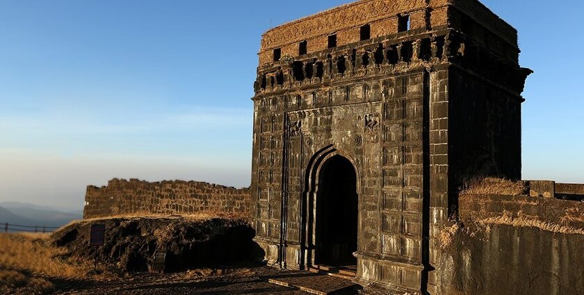 Vardhangad Fort, the historic hill fort with breathtaking views and architecture.