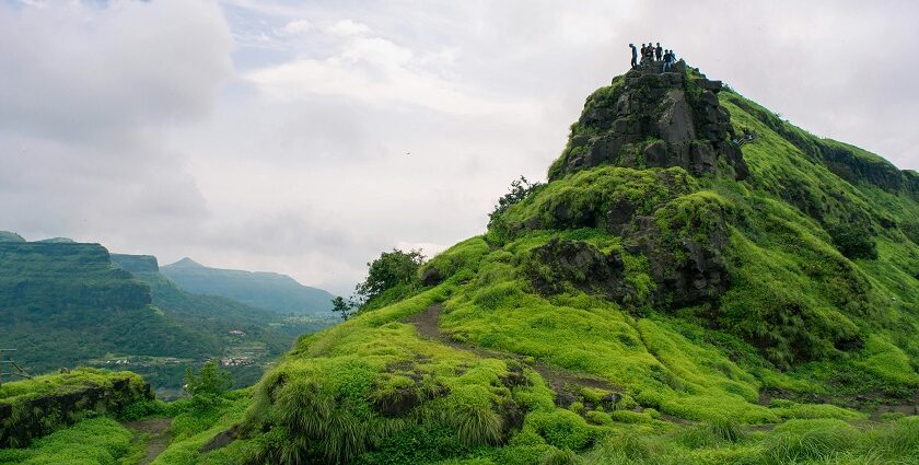 Varugad Fort offers history, architecture, and stunning natural magnificence