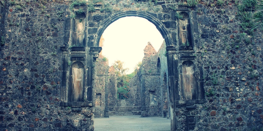 Vasai Fort ruins, a popular destination among places to visit near Mumbai within 100 km