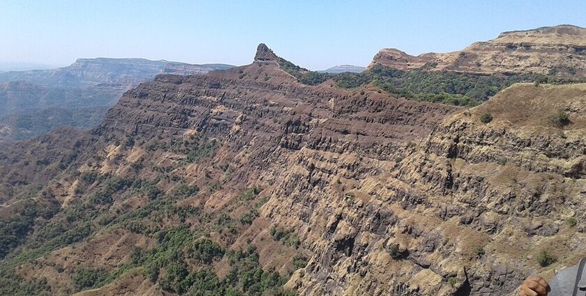 View from Vasota Fort, a stunning tourist attraction near Maharashtra with scenic scenes.