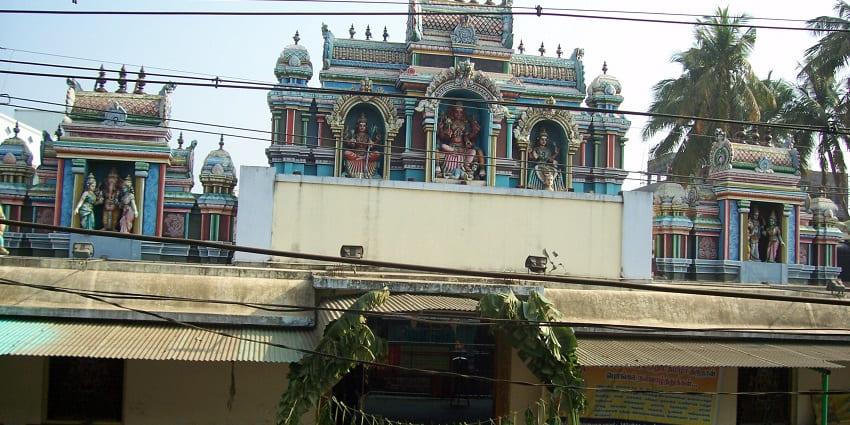 Amman temple is only 21 kms away from Thiruvellarai Temple in the Trichy city