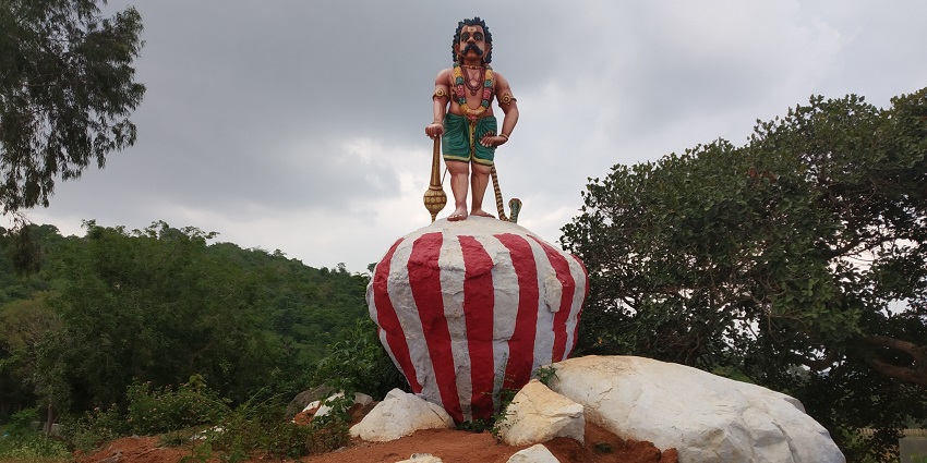 An image of Gadothgajan’s statue at Velavan, one of the notable places to visit in Yelagiri.