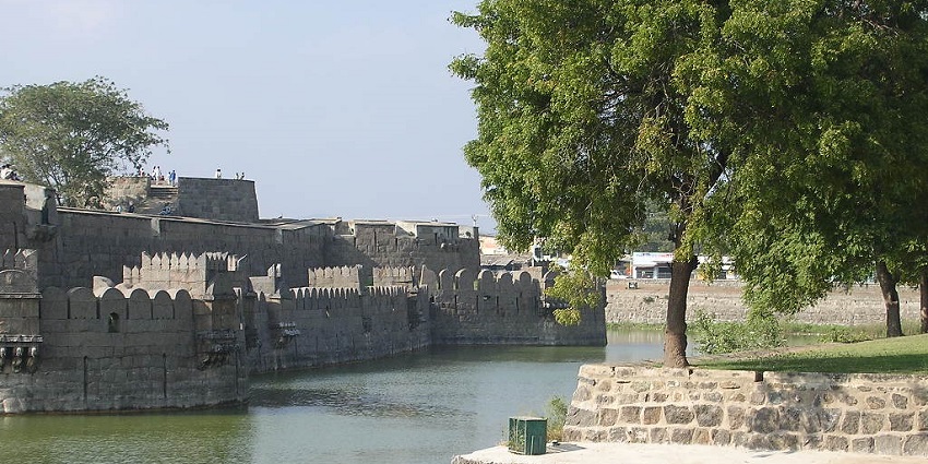 The Vellore Fort, one of the top places to visit near Amirthi Zoological Waterfalls.