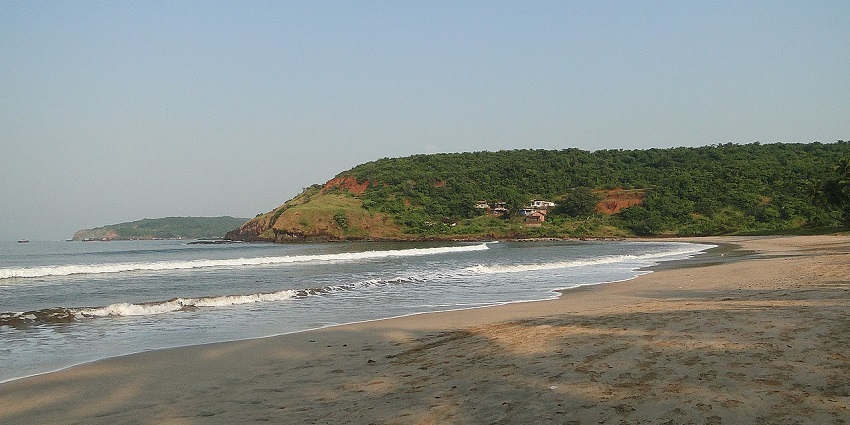 Scenic image of the beautiful Velneshwar Beach—Thinsg To Do In Guhagar