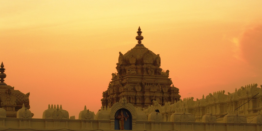 An image of the Venkatesh Temple in Satna, showcasing intricate architecture and serene surroundings.
