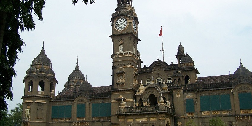 Vijay Stambh Ballarshah is the historic monument symbolizing victory and heritage.