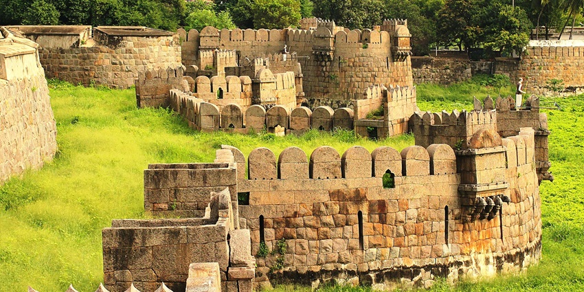 A picture of Vijayanagara, which is again one of the best places to visit in Thanjavur.