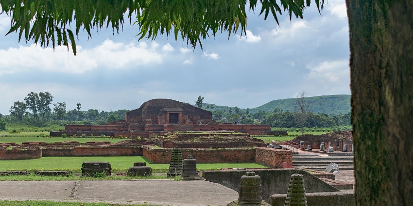 The ruins of Vikramshila University, a top attraction to explore near Bhagalpur Museum.
Viewers of this file can see comments and suggestions