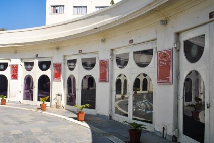 Image of the galleries of Vintage car museum of Udaipur