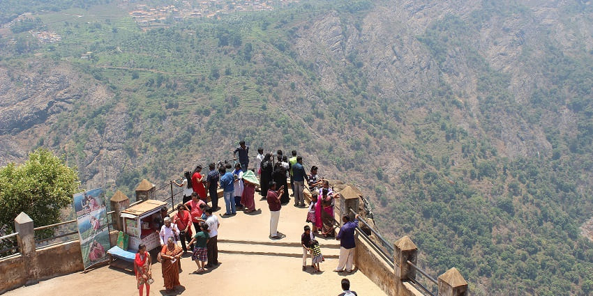Explore the popular Dolphin’s Nose Viewpoint, one of the best things to do in Kunnur.