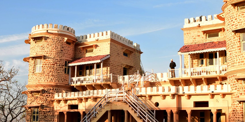 Image of George Castle, Madhav National Park, Shivpuri - things to do in Shivpuri