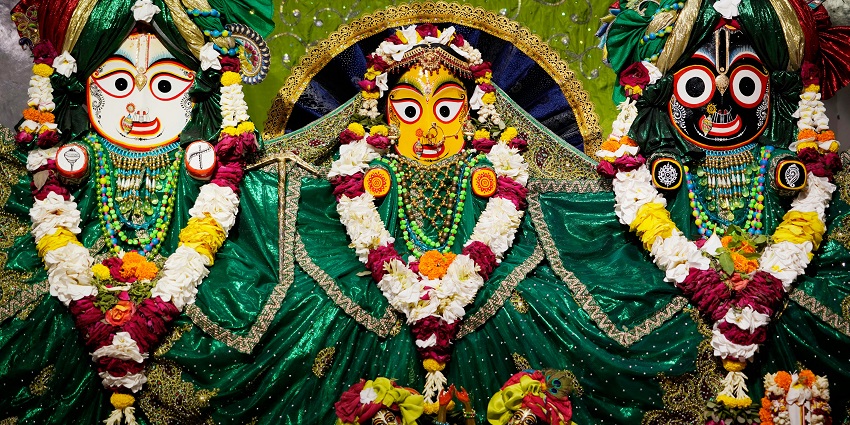 Visiting the magnificent ISKCON Temple is one of the best things to do in Kharghar.