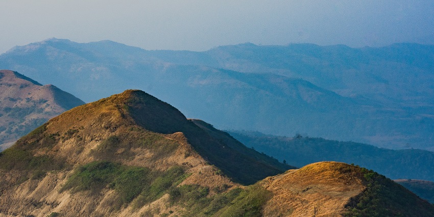 Explore the historic Sinhagad Fort which is one of the things to do in Panshet.