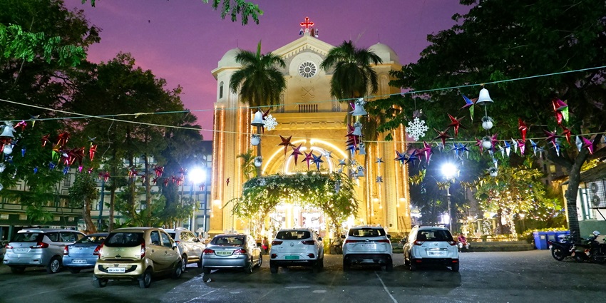 Visiting St. Peter’s Church is one of thebbest things to do in Bnadra for every traveller.