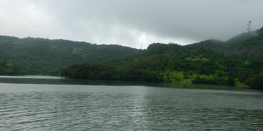 Exploring the famous Bhushi Dam is one of the best things to do in Khandala, Maharashtra.