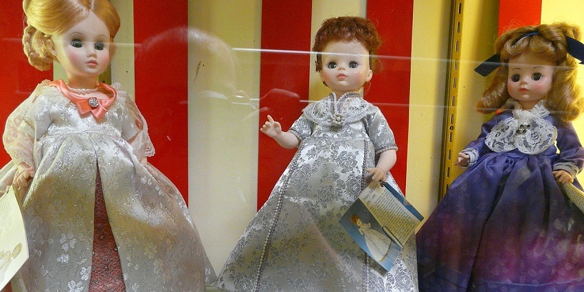 You can head to the gift shop at this Doll Museum in Chandigarh and view the miniature replicas