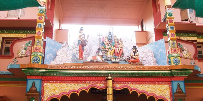 Admire the sacred charm of Idagunji Ganesha Temple's grand entrance, welcoming all visitors