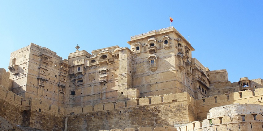 Ancient Kanakapura Fort showcasing historical architecture.