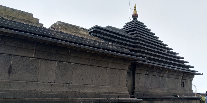 Mahabaleshwar Temple, a revered Shiva temple with Dravidian architecture, one of the best things to see in Gokarna