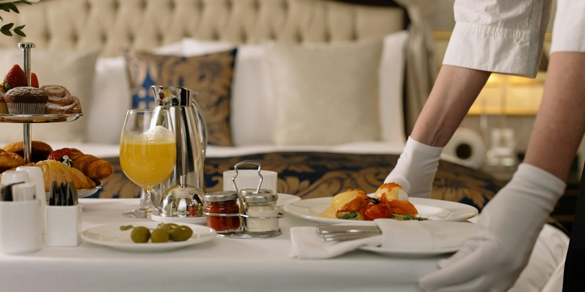 The luxurious Renaissance Mumbai Convention Centre Hotel offers a unique experience.