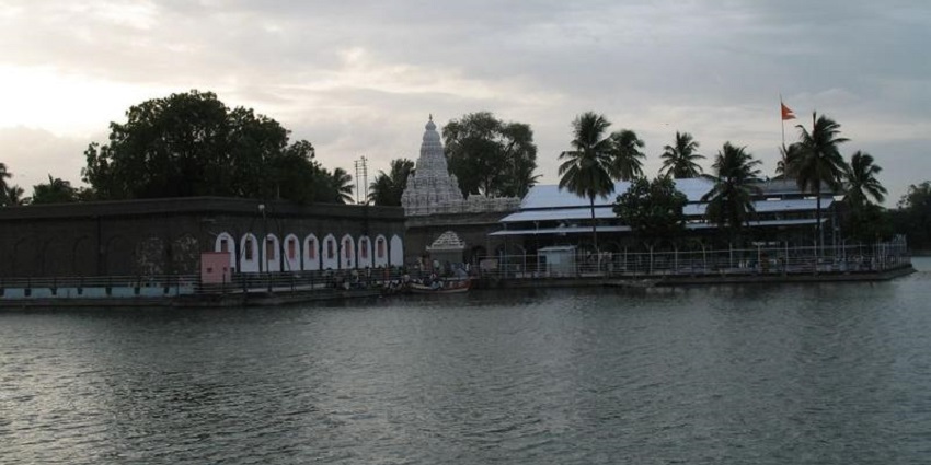 Shri Siddheshwar Temple is a revered pilgrimage site in Solapur.