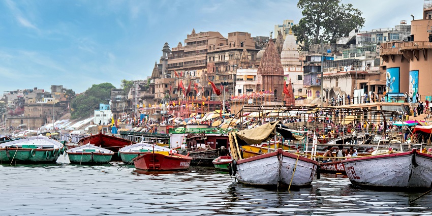An image representing the crowded ghat of Dodda Ghosai in Srirangapatna