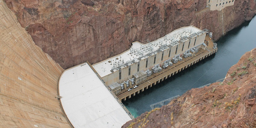 A huge HydroElectric Power Station similar to the one in the Shivanasamudra Falls.