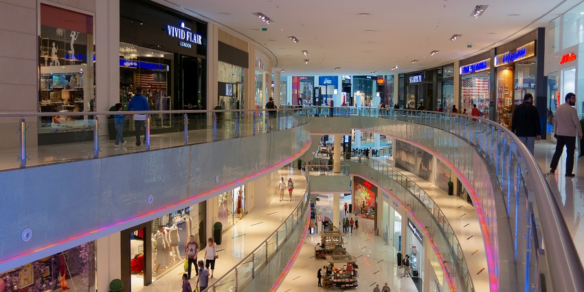 With a bustling atmosphere, Viviana Mall is a must-visit for shopping in Thane